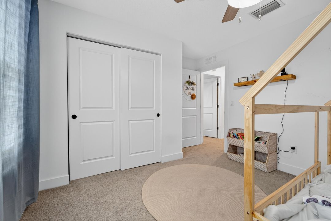 待售: $435,000 (3 贝兹, 2 浴室, 1974 平方英尺)