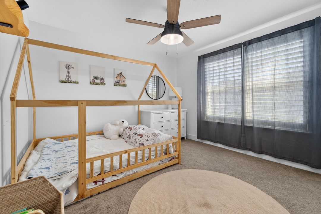 待售: $435,000 (3 贝兹, 2 浴室, 1974 平方英尺)