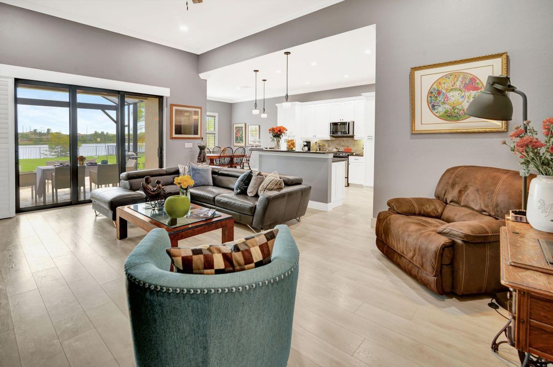 Activo con contrato: $8,500 (2 camas, 2 baños, 1840 Pies cuadrados)