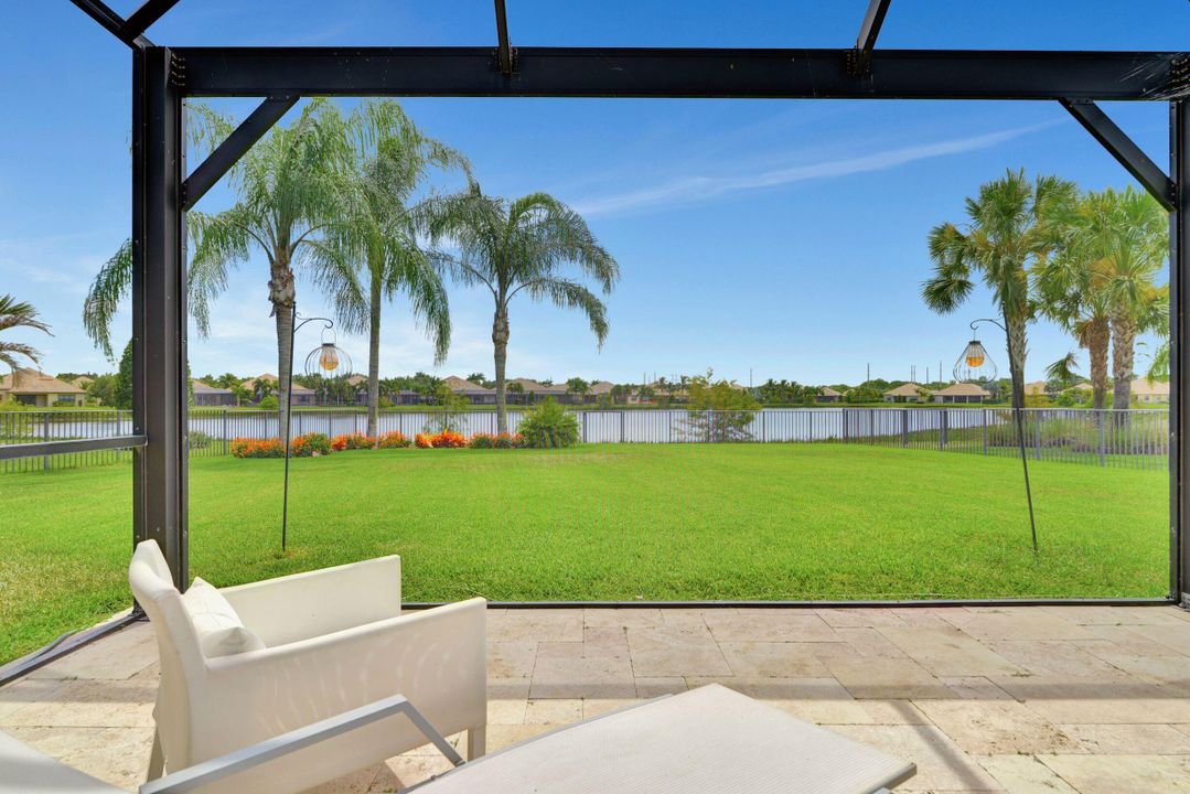 Activo con contrato: $8,500 (2 camas, 2 baños, 1840 Pies cuadrados)