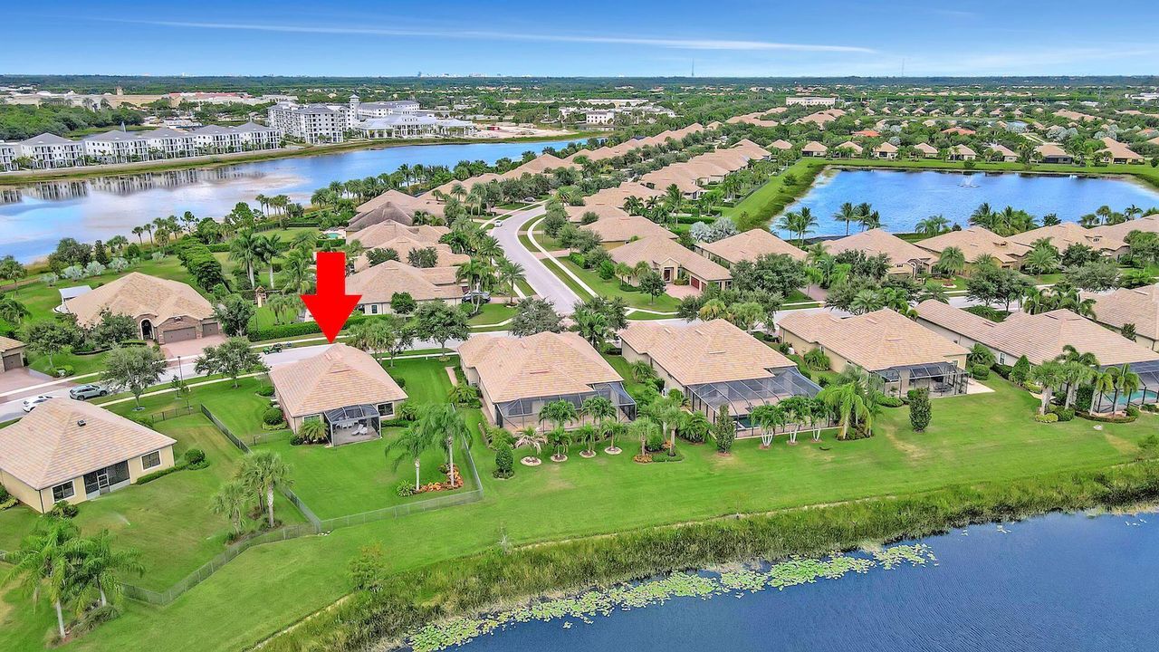 Activo con contrato: $8,500 (2 camas, 2 baños, 1840 Pies cuadrados)