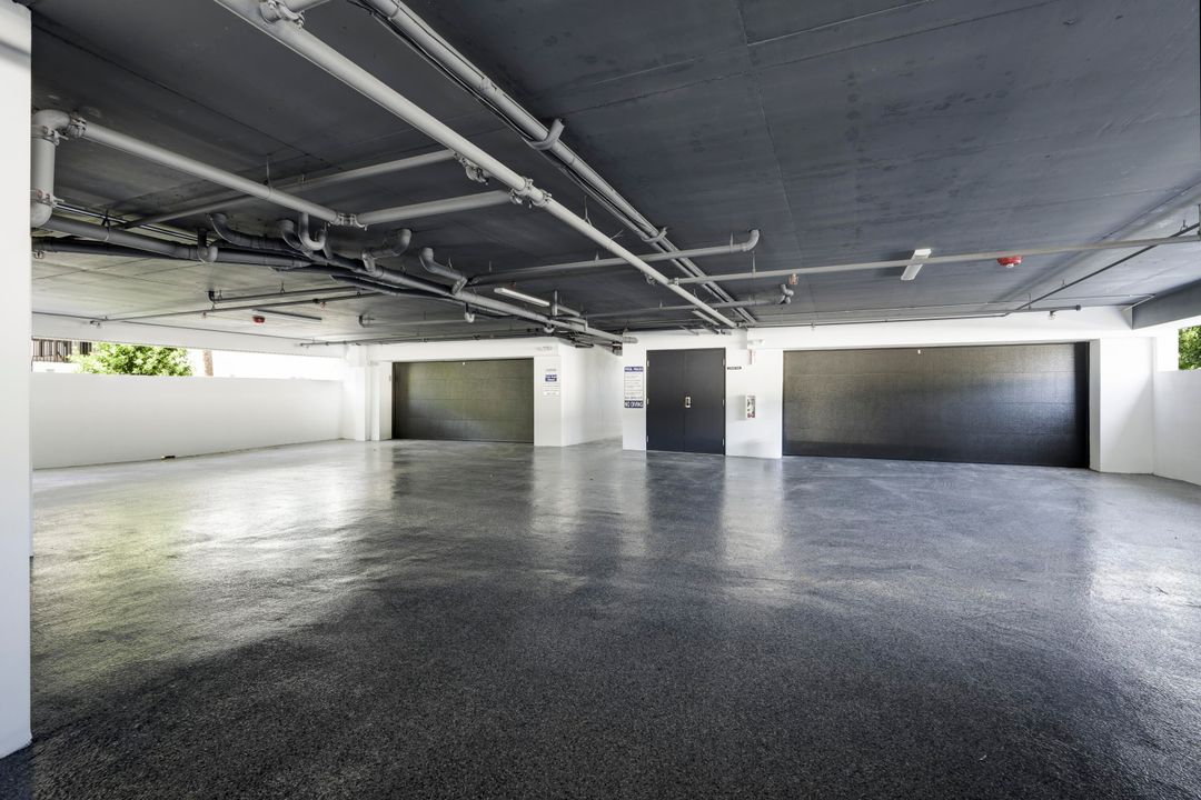 For Sale: $3,395,000 (3 beds, 3 baths, 2698 Square Feet)