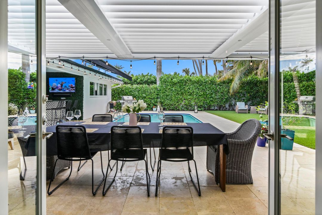 En Venta: $1,549,000 (3 camas, 2 baños, 1850 Pies cuadrados)