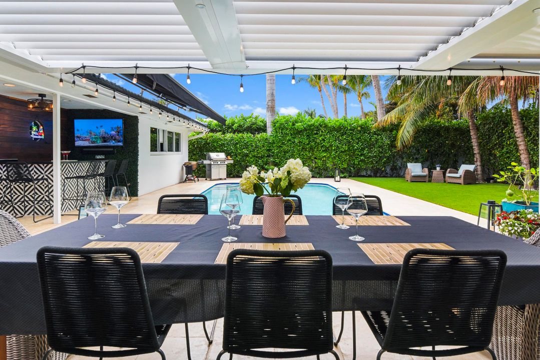 En Venta: $1,549,000 (3 camas, 2 baños, 1850 Pies cuadrados)