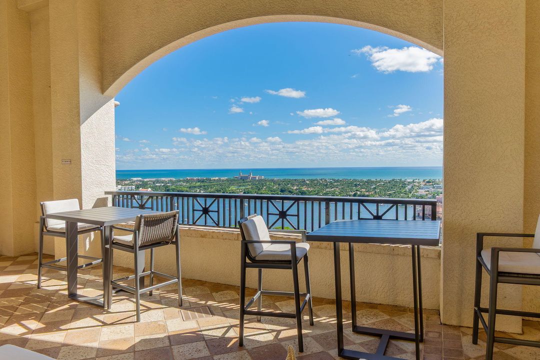 Под контрактом: $4,500 (1 спален, 1 ванн, 1020 Квадратных фут)