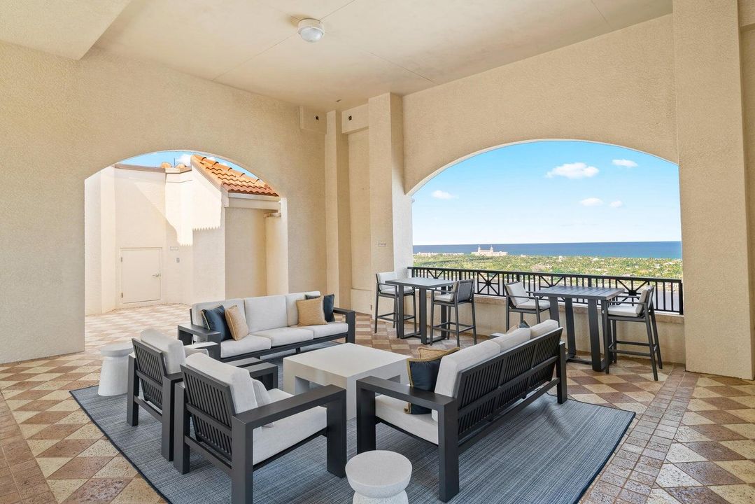 Под контрактом: $4,500 (1 спален, 1 ванн, 1020 Квадратных фут)