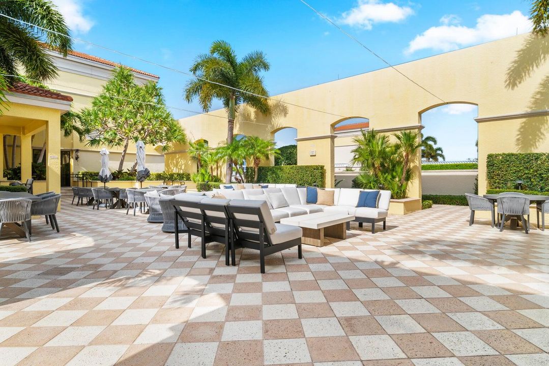 Под контрактом: $4,500 (1 спален, 1 ванн, 1020 Квадратных фут)