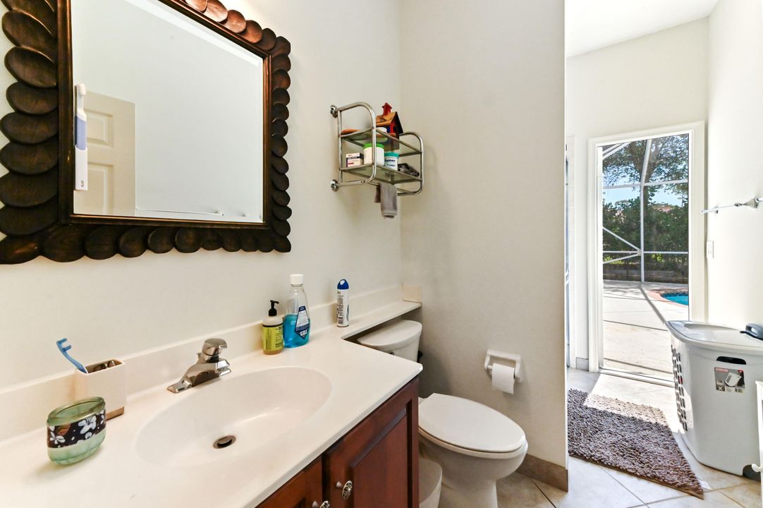 Active With Contract: $599,900 (5 beds, 3 baths, 2372 Square Feet)