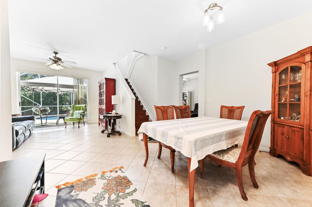 Active With Contract: $599,900 (5 beds, 3 baths, 2372 Square Feet)