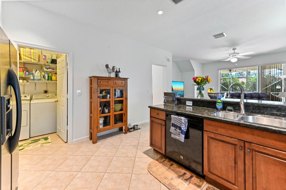 Active With Contract: $599,900 (5 beds, 3 baths, 2372 Square Feet)