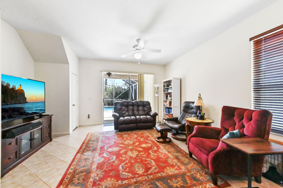 Active With Contract: $599,900 (5 beds, 3 baths, 2372 Square Feet)