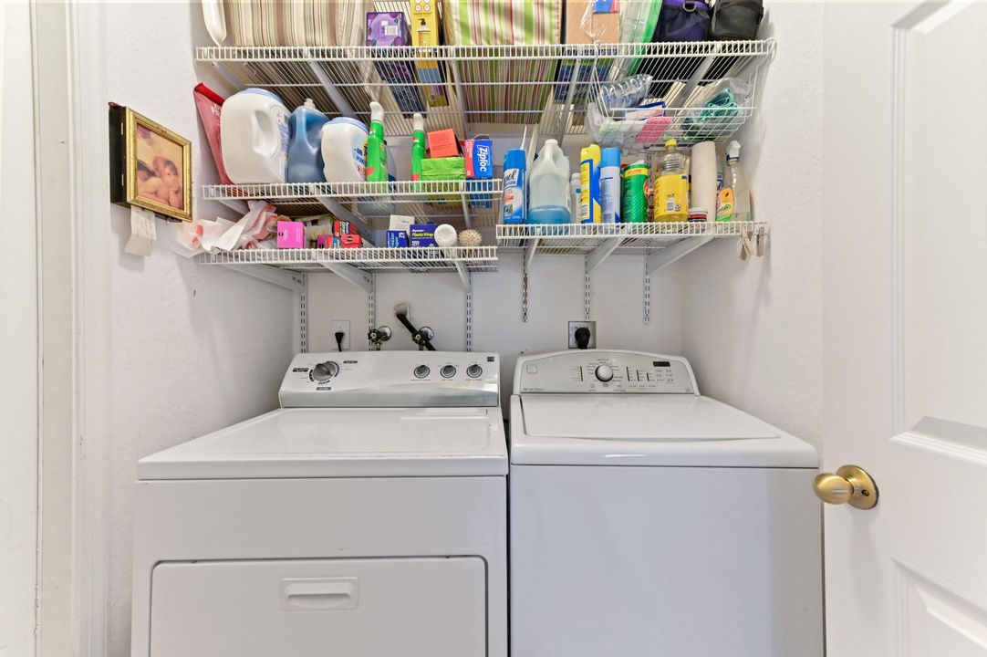 Active With Contract: $599,900 (5 beds, 3 baths, 2372 Square Feet)