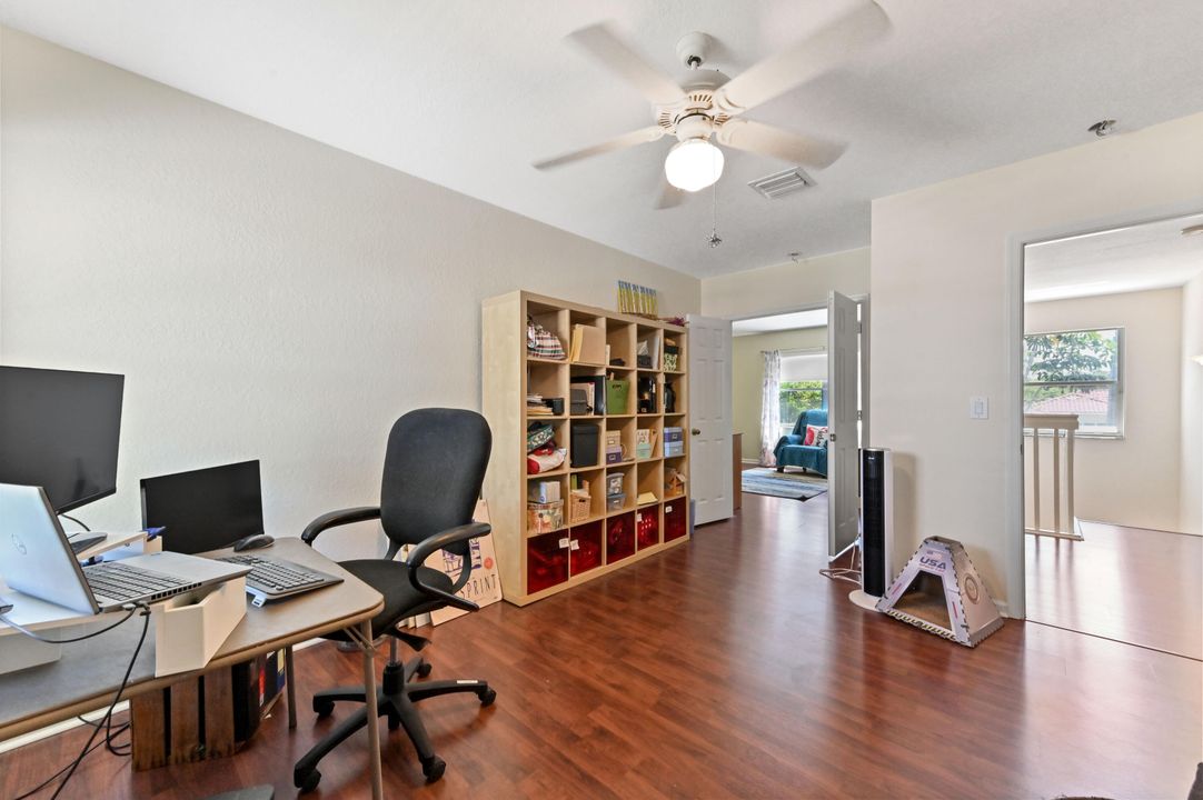 Active With Contract: $599,900 (5 beds, 3 baths, 2372 Square Feet)