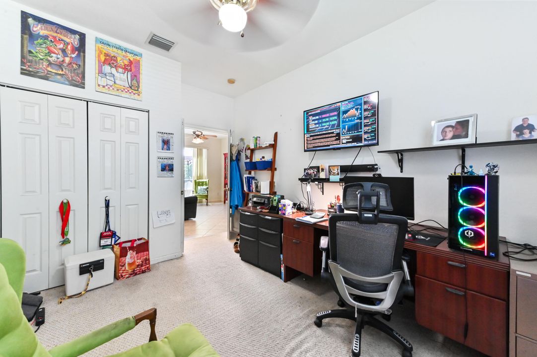 Active With Contract: $599,900 (5 beds, 3 baths, 2372 Square Feet)