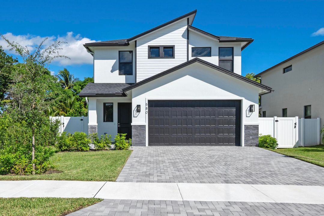 最近租的: $6,900 (3 贝兹, 2 浴室, 1779 平方英尺)