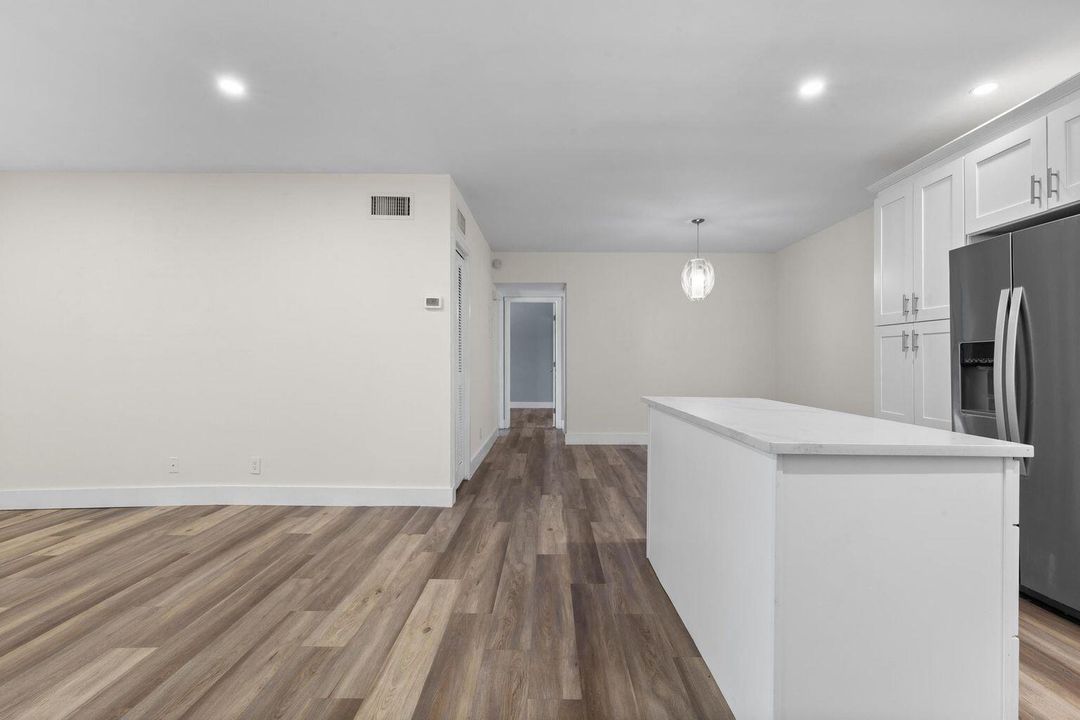 En Venta: $175,000 (2 camas, 2 baños, 950 Pies cuadrados)