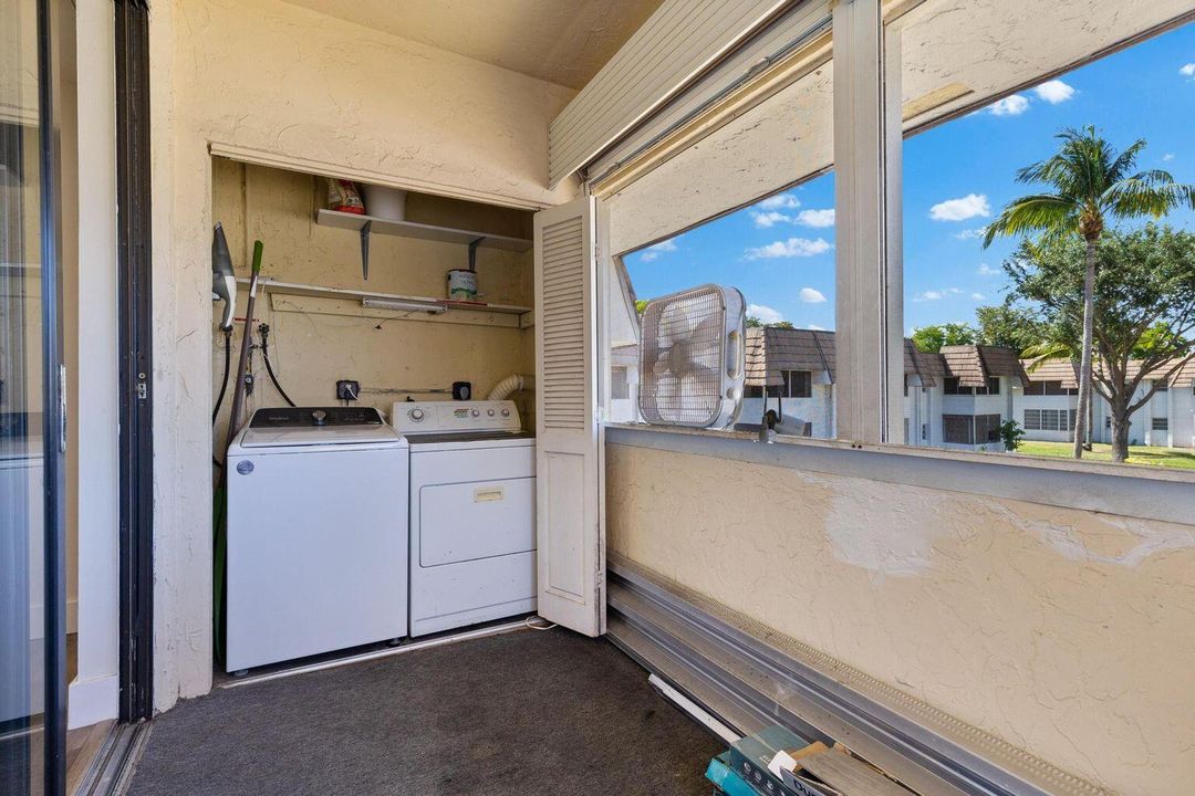 En Venta: $175,000 (2 camas, 2 baños, 950 Pies cuadrados)