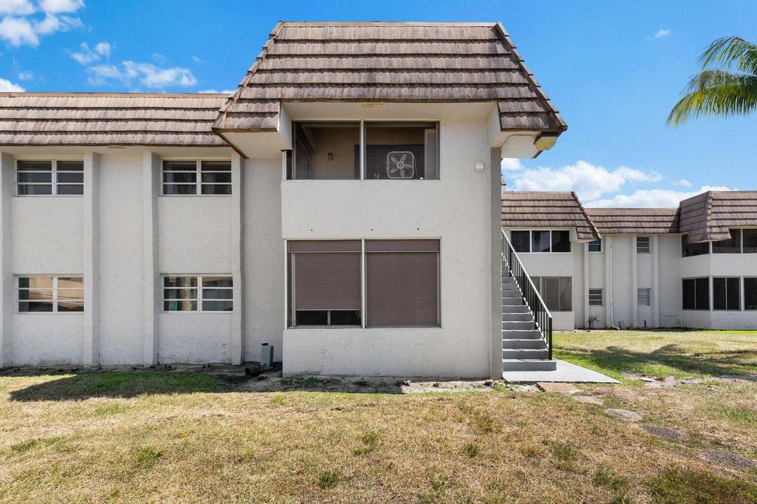 En Venta: $175,000 (2 camas, 2 baños, 950 Pies cuadrados)