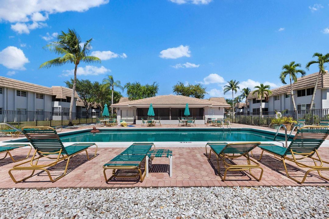 En Venta: $175,000 (2 camas, 2 baños, 950 Pies cuadrados)