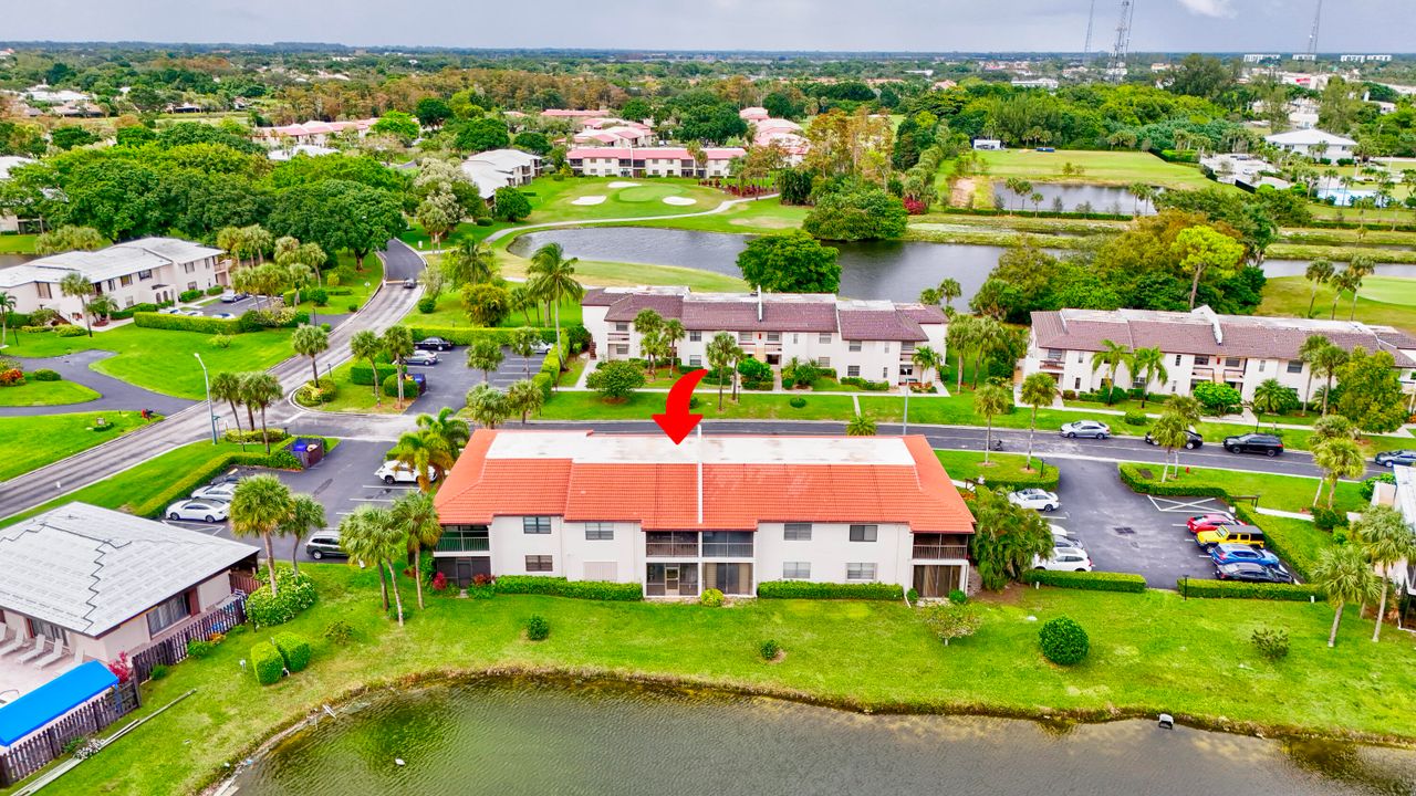 For Sale: $359,000 (2 beds, 2 baths, 1216 Square Feet)