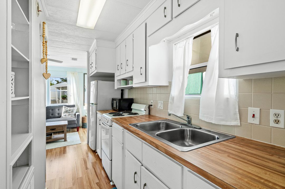 待售: $293,000 (1 贝兹, 1 浴室, 360 平方英尺)