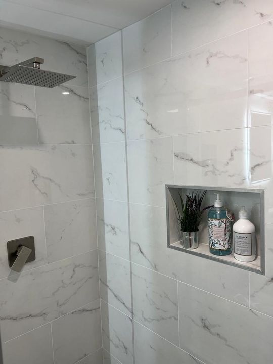 For Sale: $359,000 (2 beds, 2 baths, 1216 Square Feet)