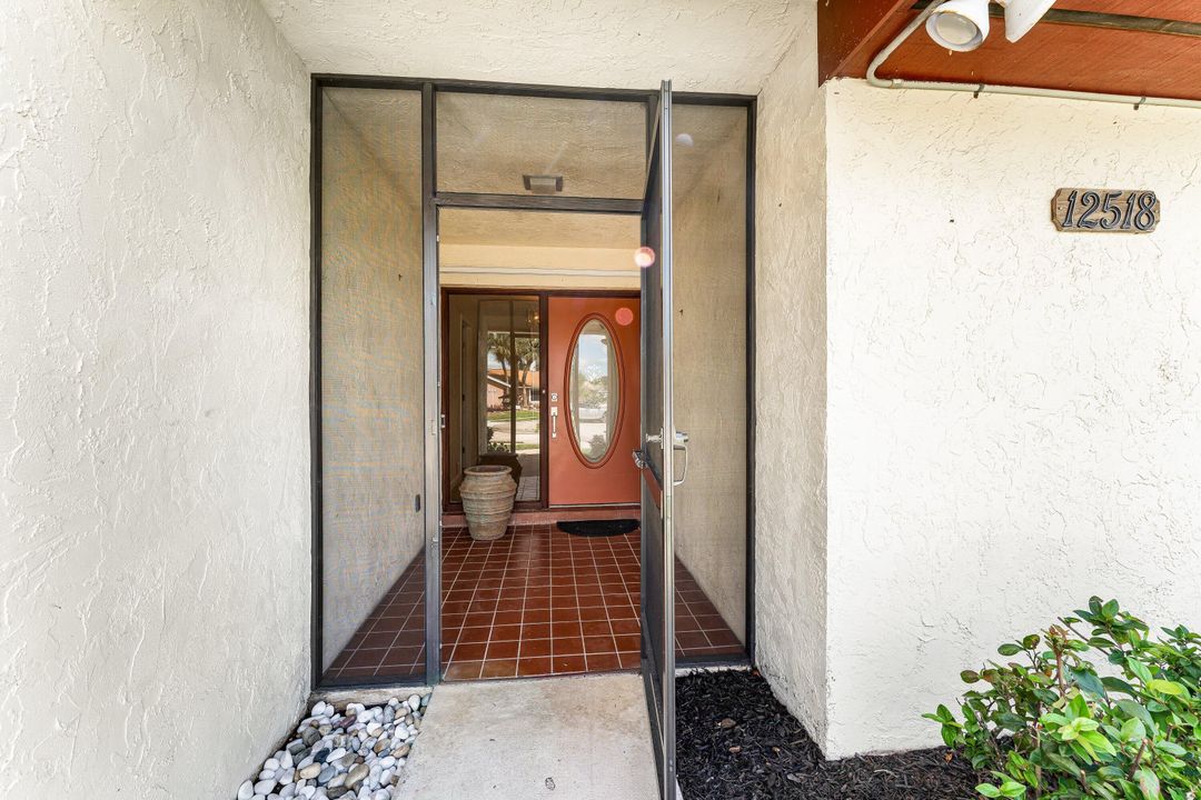 Active With Contract: $432,000 (3 beds, 2 baths, 1651 Square Feet)