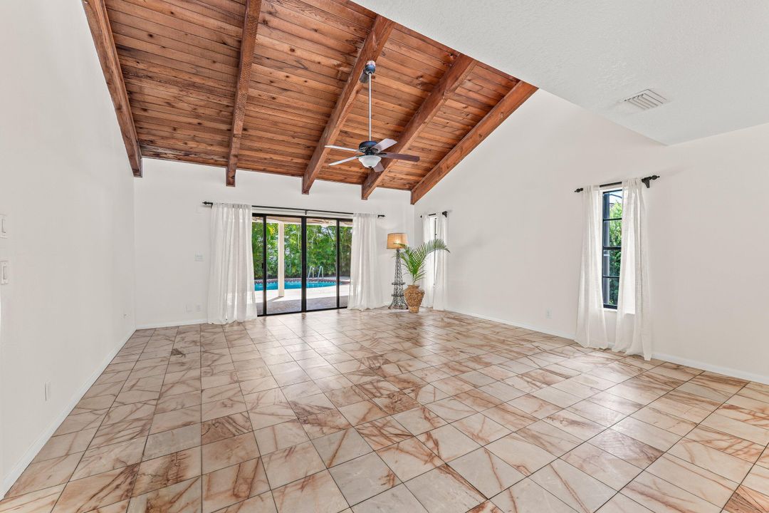 Active With Contract: $432,000 (3 beds, 2 baths, 1651 Square Feet)