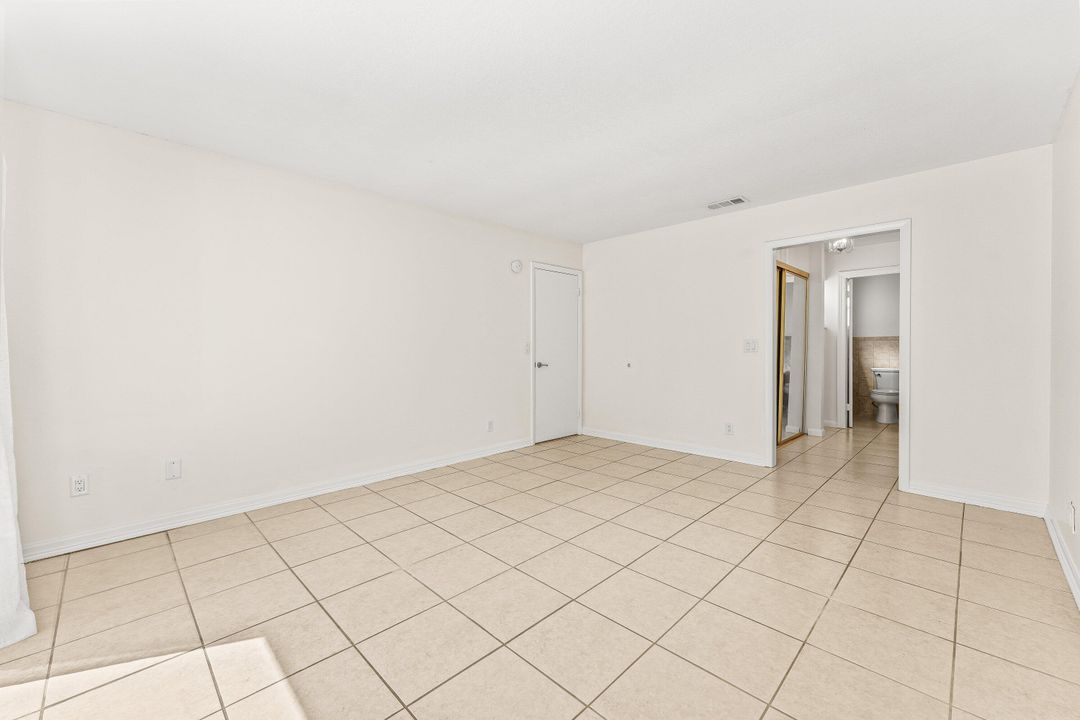 Active With Contract: $432,000 (3 beds, 2 baths, 1651 Square Feet)