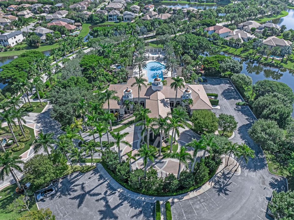 Active With Contract: $1,699,999 (5 beds, 6 baths, 5717 Square Feet)