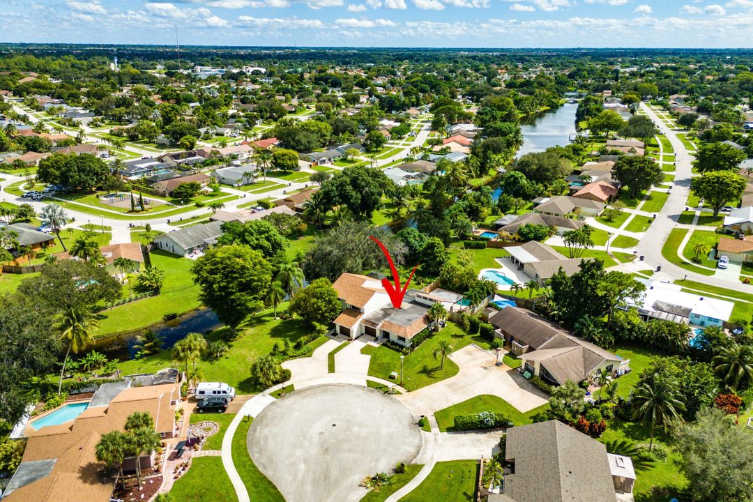 Active With Contract: $432,000 (3 beds, 2 baths, 1651 Square Feet)