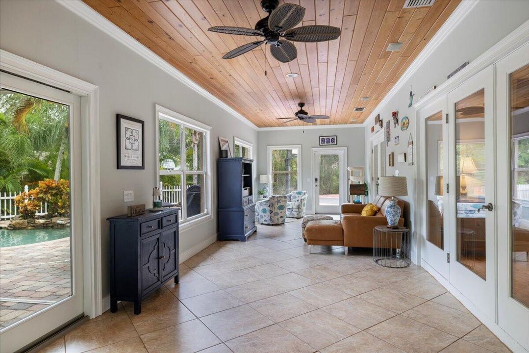 For Sale: $760,000 (4 beds, 3 baths, 2690 Square Feet)