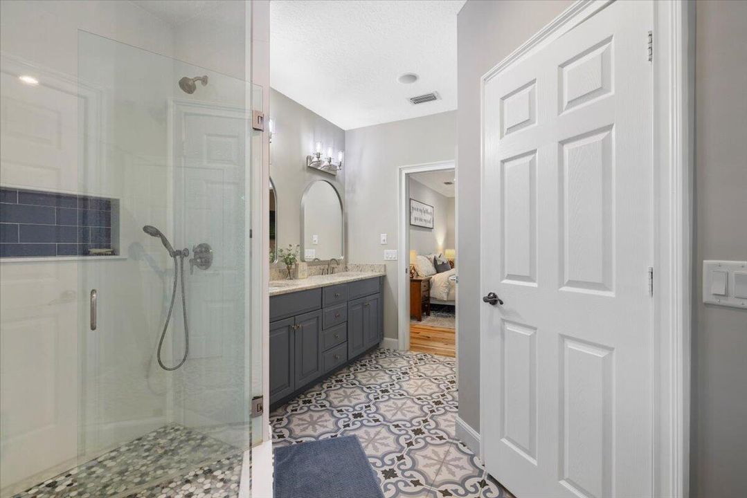 For Sale: $760,000 (4 beds, 3 baths, 2690 Square Feet)