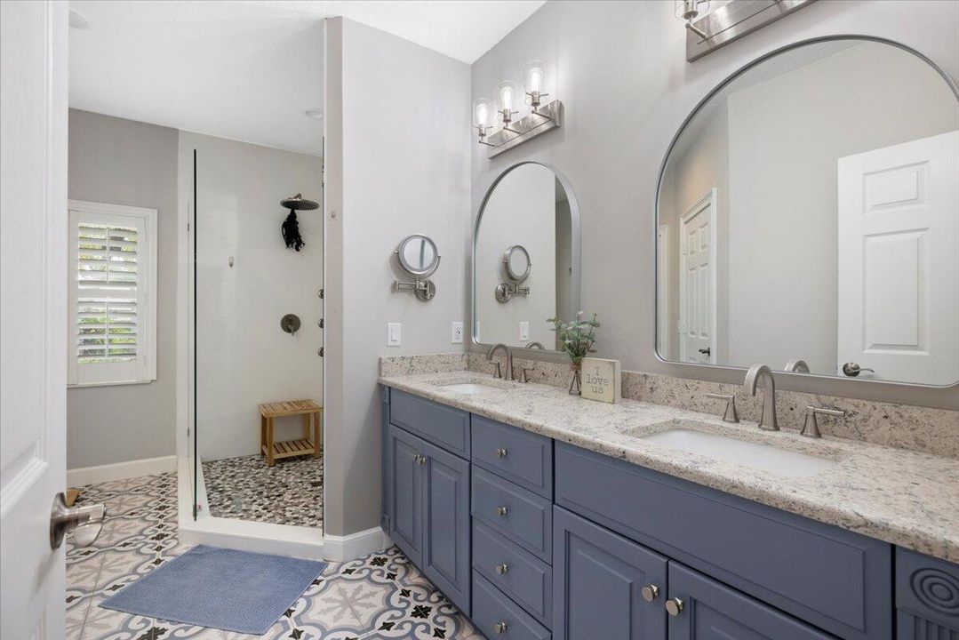 For Sale: $760,000 (4 beds, 3 baths, 2690 Square Feet)