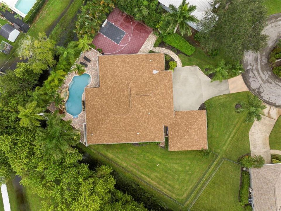 For Sale: $760,000 (4 beds, 3 baths, 2690 Square Feet)