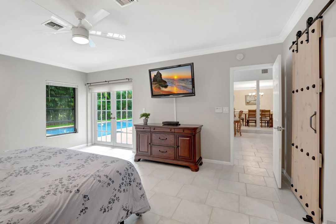 出租: $8,500 (4 贝兹, 3 浴室, 3023 平方英尺)