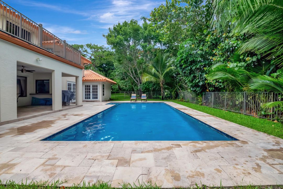 出租: $8,500 (4 贝兹, 3 浴室, 3023 平方英尺)