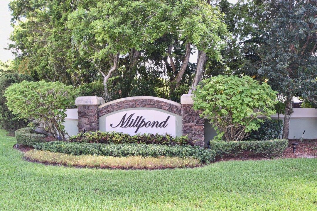 出租: $8,500 (4 贝兹, 3 浴室, 3023 平方英尺)