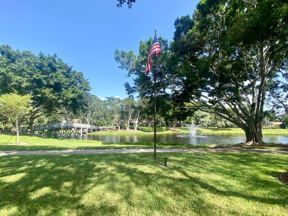 出租: $8,500 (4 贝兹, 3 浴室, 3023 平方英尺)