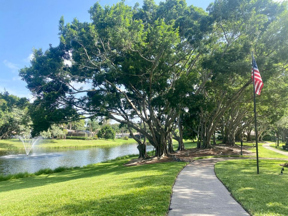 出租: $8,500 (4 贝兹, 3 浴室, 3023 平方英尺)