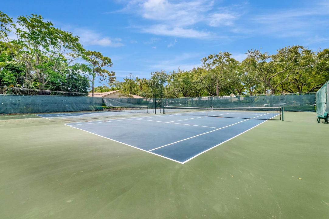 出租: $8,500 (4 贝兹, 3 浴室, 3023 平方英尺)