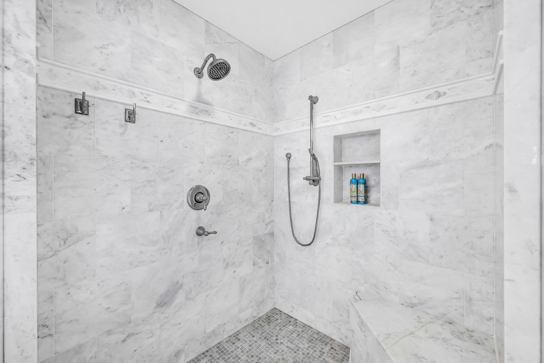 На продажу: $2,075,000 (2 спален, 2 ванн, 2307 Квадратных фут)