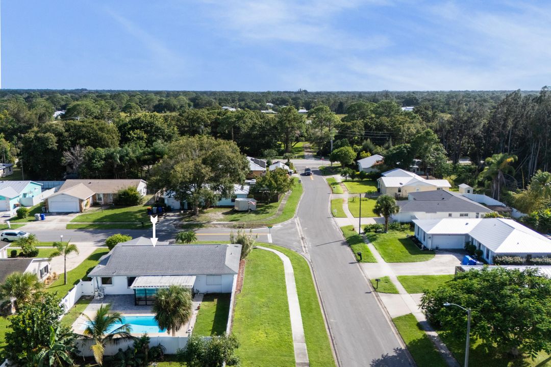 For Sale: $374,900 (3 beds, 2 baths, 1412 Square Feet)