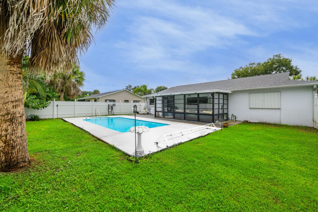 For Sale: $374,900 (3 beds, 2 baths, 1412 Square Feet)