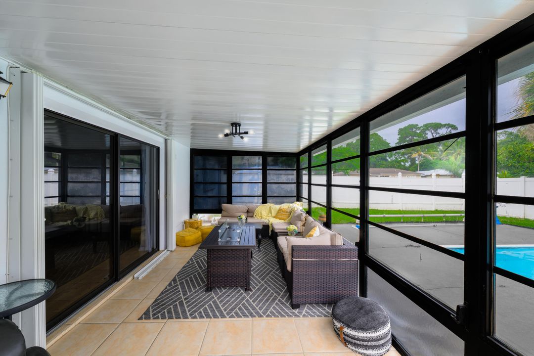 For Sale: $374,900 (3 beds, 2 baths, 1412 Square Feet)