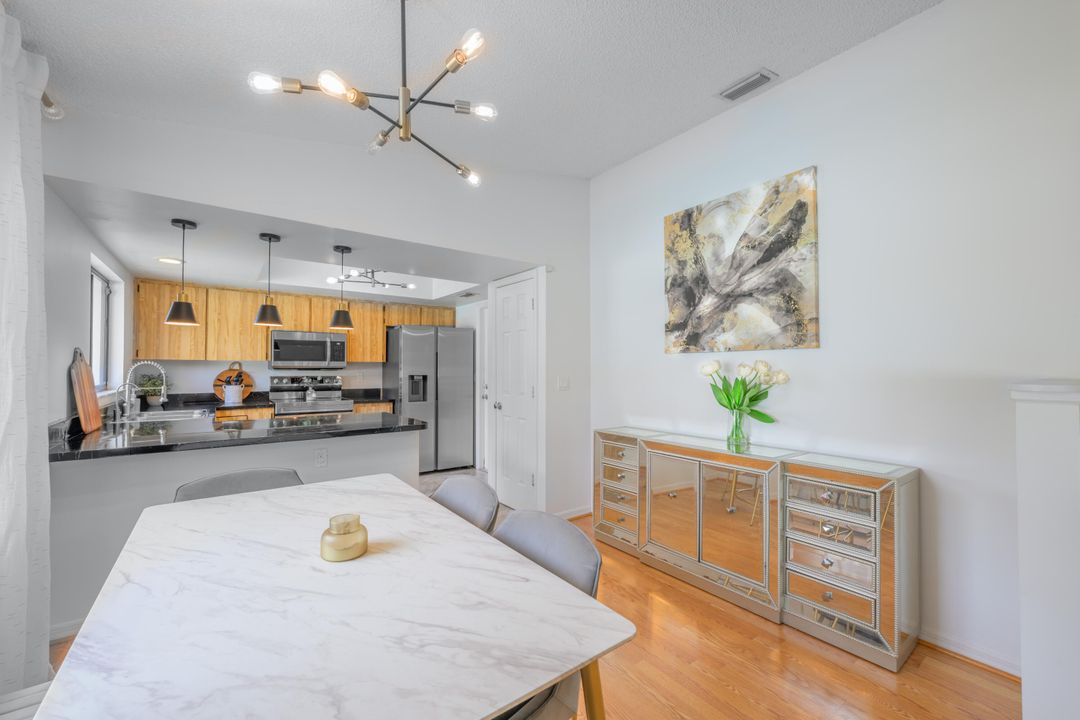 For Sale: $374,900 (3 beds, 2 baths, 1412 Square Feet)
