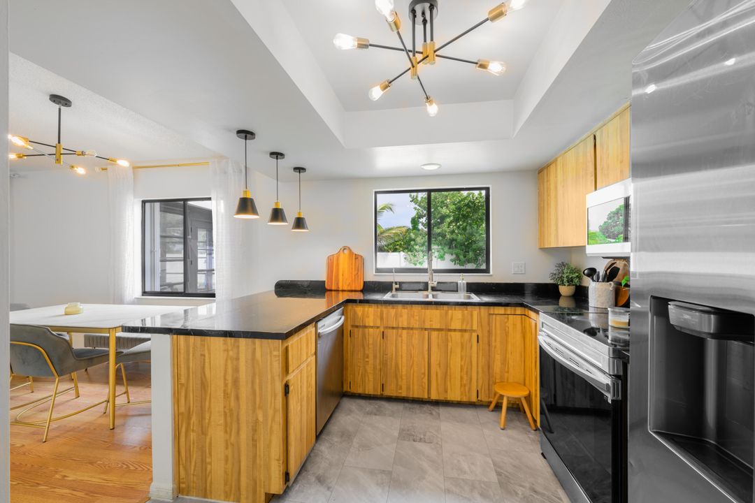For Sale: $374,900 (3 beds, 2 baths, 1412 Square Feet)