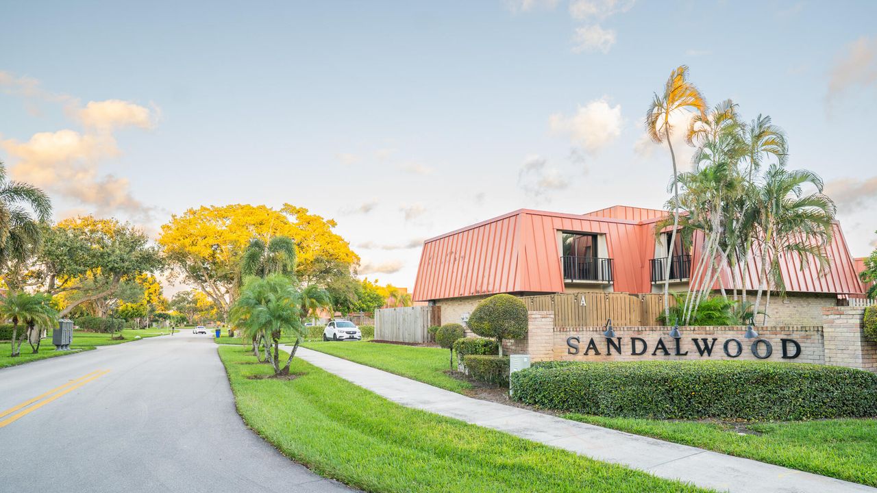 Activo con contrato: $2,650 (2 camas, 2 baños, 1184 Pies cuadrados)