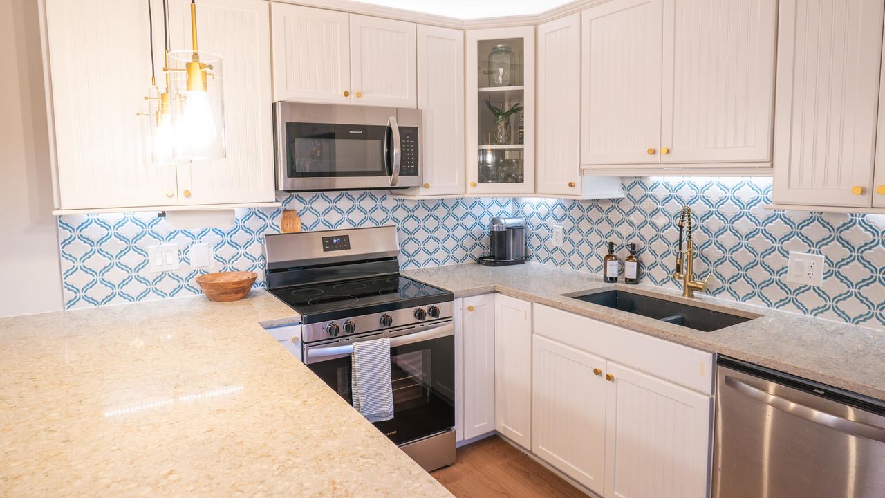 Activo con contrato: $2,650 (2 camas, 2 baños, 1184 Pies cuadrados)