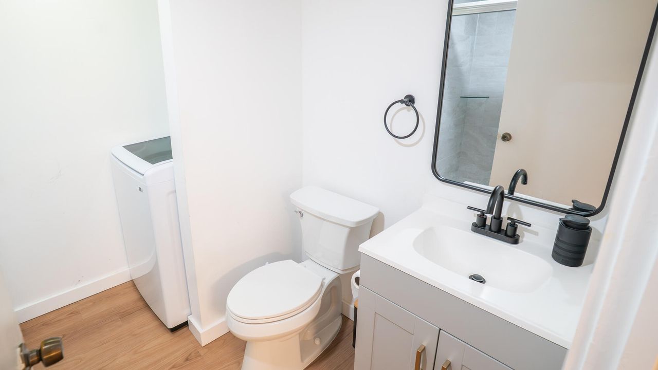 Activo con contrato: $2,650 (2 camas, 2 baños, 1184 Pies cuadrados)